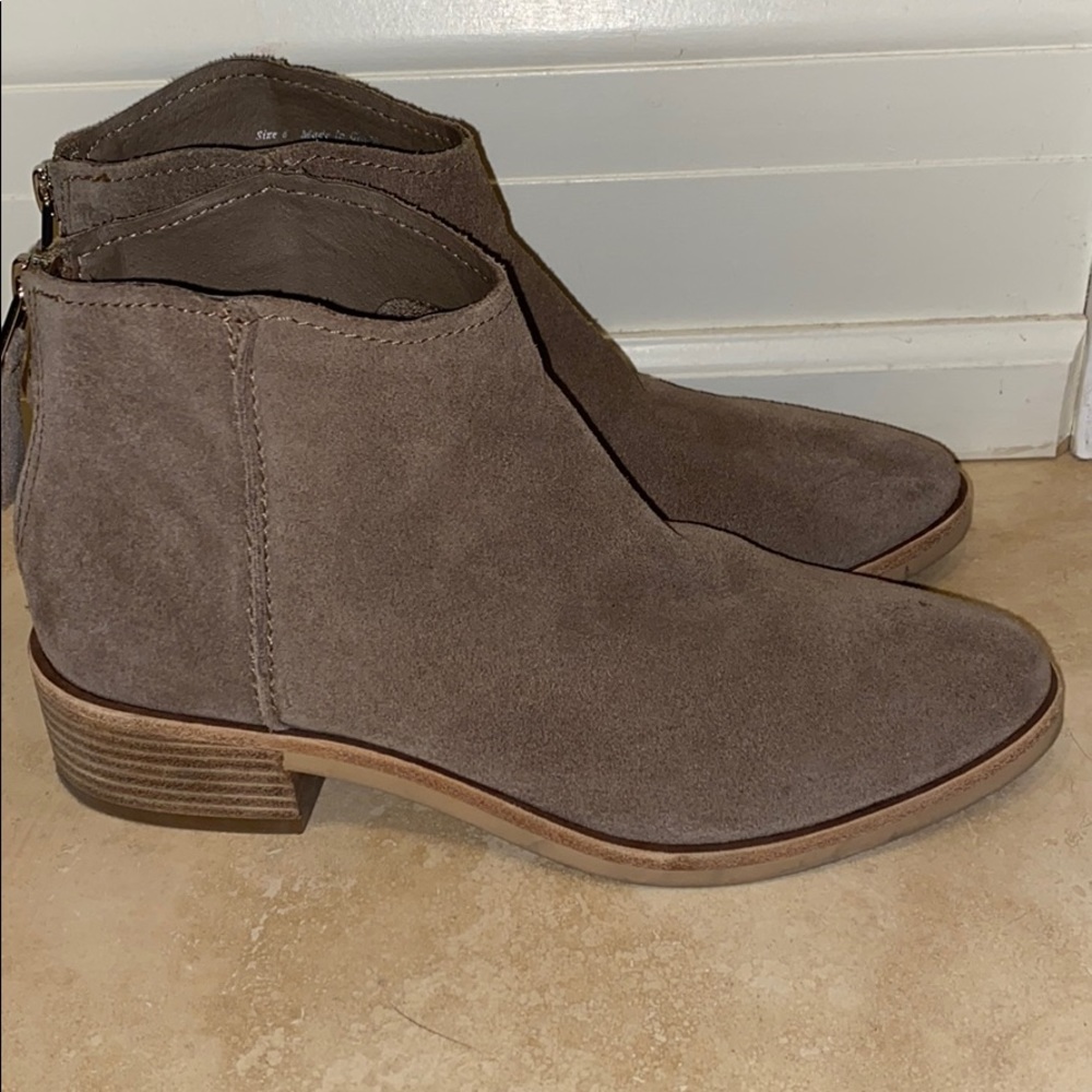 Dolce Vita ankle boots